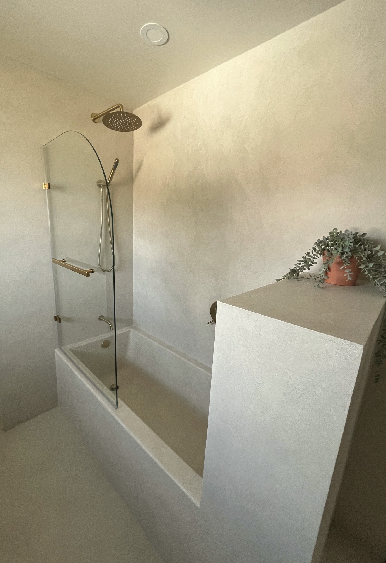 Curved Glass Enclosure